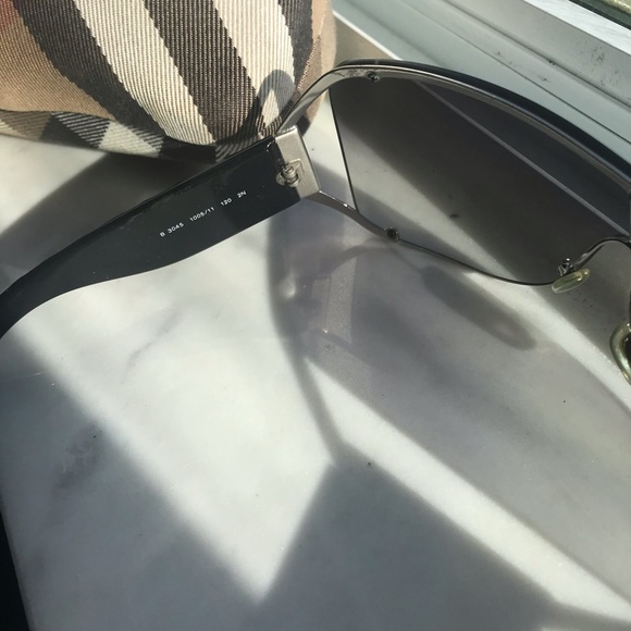 Burberry Sunglasses women’s - Picture 4 of 6